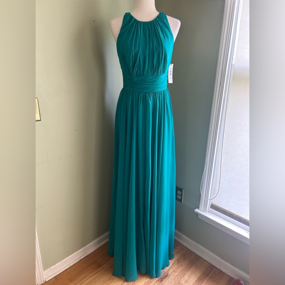 NWT Badgley Mischka Sleeveless Pleated Gown in Jade. Size 4. Exquisite. - Picture 2 of 16